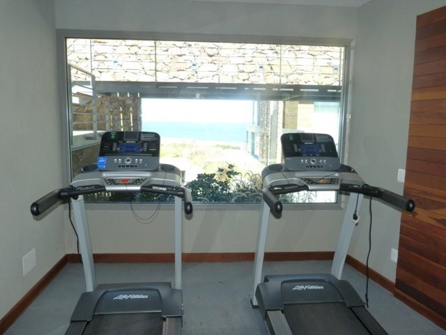 Venta de edificio Altamar de reciente construcción con una de las mejores vistas de Punta del Este